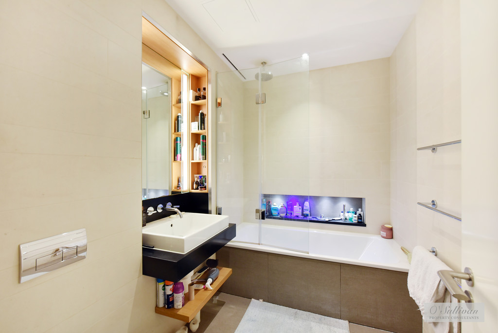 1 bed flat for sale in 3 Merchant Square, Paddington, London W2  - Property Image 11
