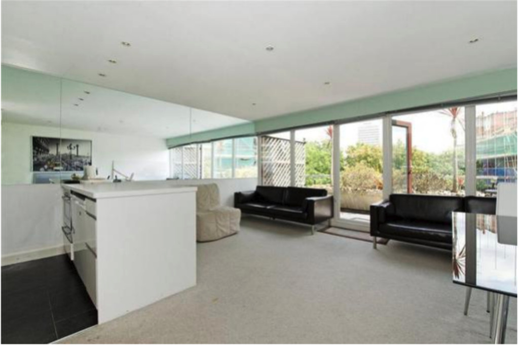 2 bed flat to rent in Archery Steps , St Georges Fields  - Property Image 2