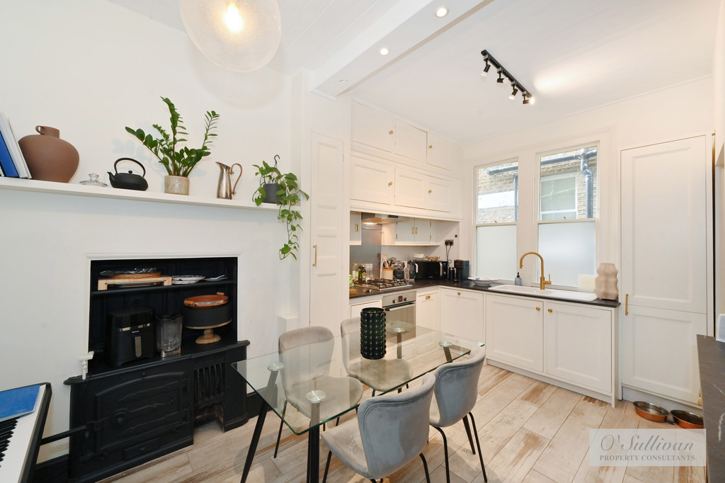 2 bed flat to rent in St. Quintin Avenue, London  - Property Image 10