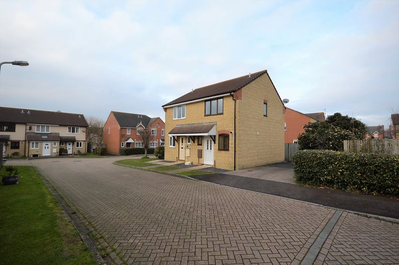 2 bed house to rent in Martock, TA12