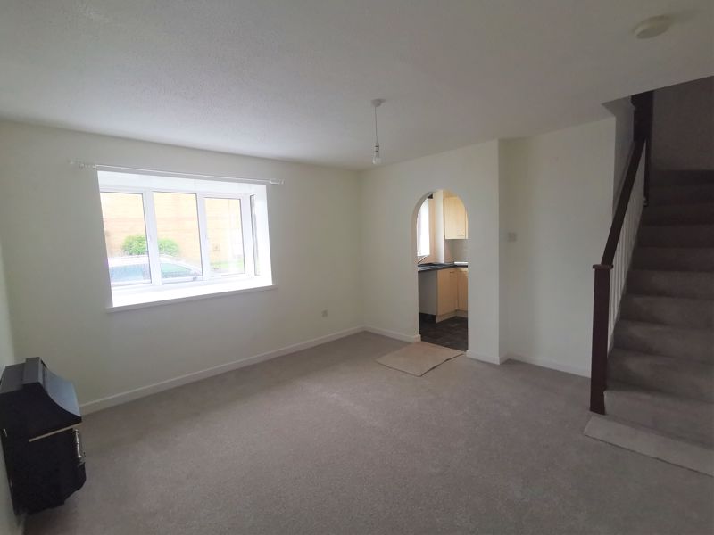 1 bed house to rent in Chard  - Property Image 2