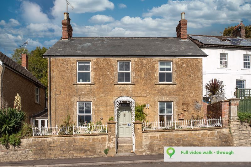 3 bed house for sale in Crewkerne, TA18