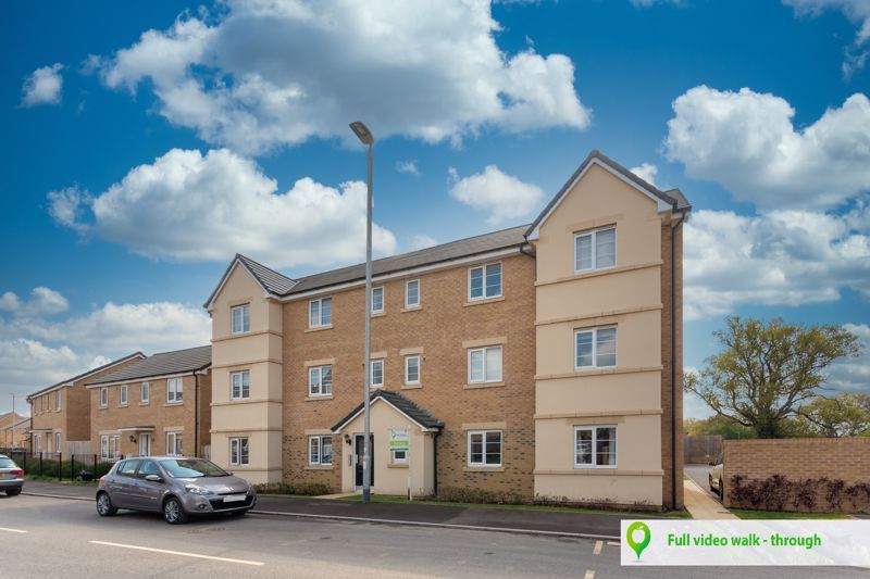 2 bed flat for sale in Montacute Road, Yeovil, BA22