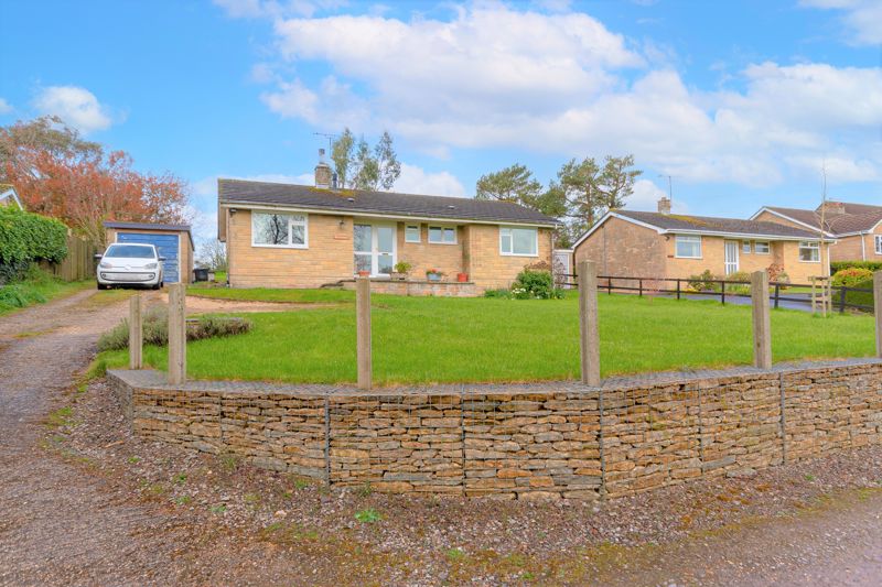 3 bed bungalow for sale in Hewish, Crewkerne  - Property Image 9