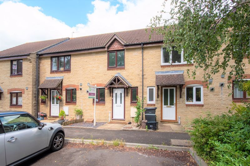 2 bed house to rent in Martock, TA12