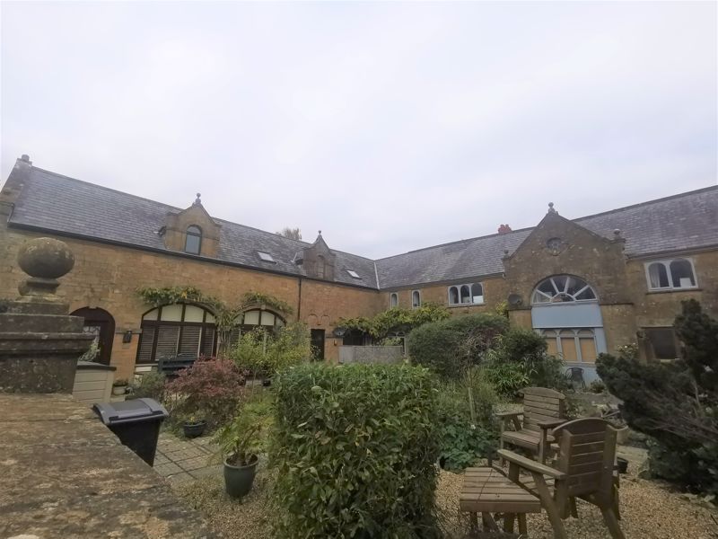 3 bed house to rent in Ilminster, TA19