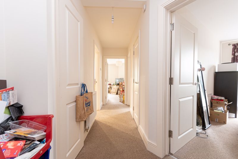 2 bed flat for sale in Yeovil  - Property Image 9