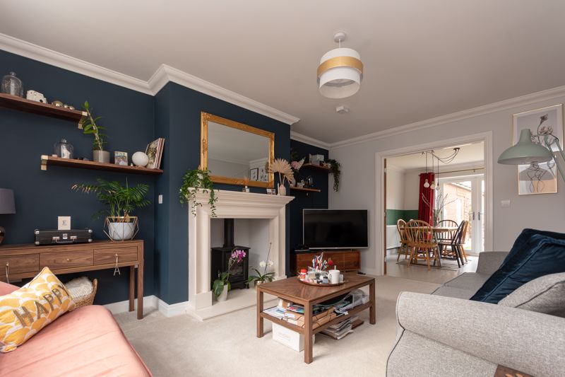 3 bed house to rent in Yeovil  - Property Image 2