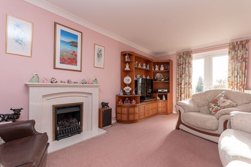 4 bed house for sale in Martock  - Property Image 3