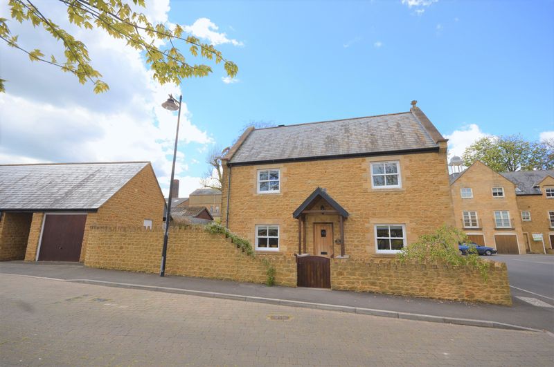 3 bed house for sale in Stoke-Sub-Hamdon  - Property Image 1