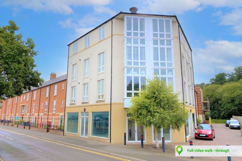 2 bed flat to rent in Yeovil, BA20