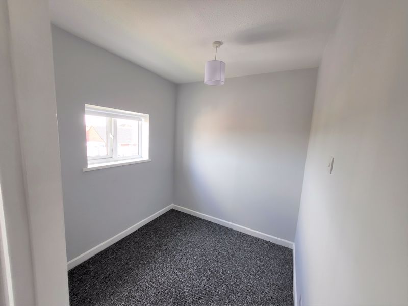 1 bed flat to rent in Abbey Manor Park  - Property Image 6