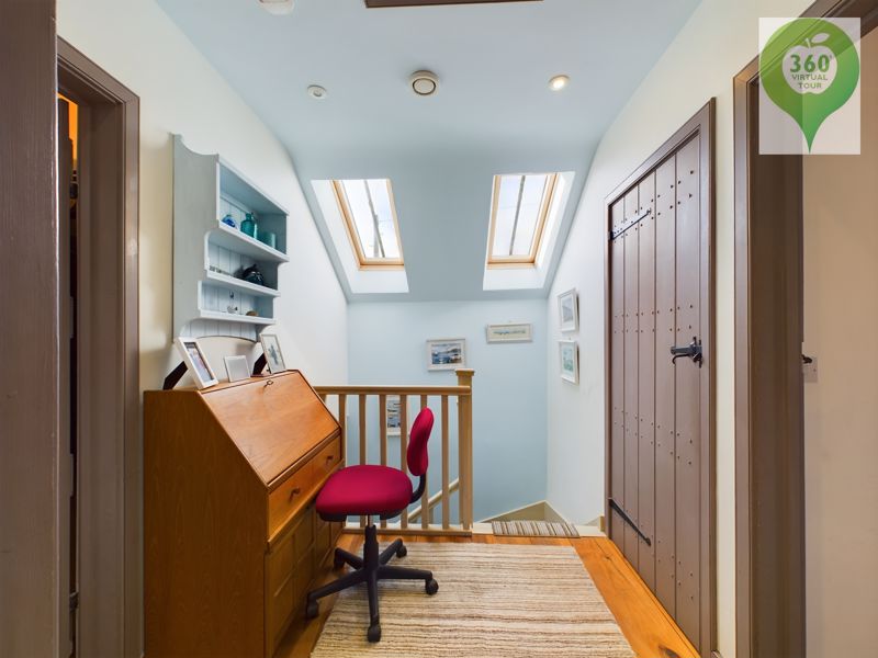 3 bed cottage for sale in 7 Coach Court, North Street, South Petherton  - Property Image 7
