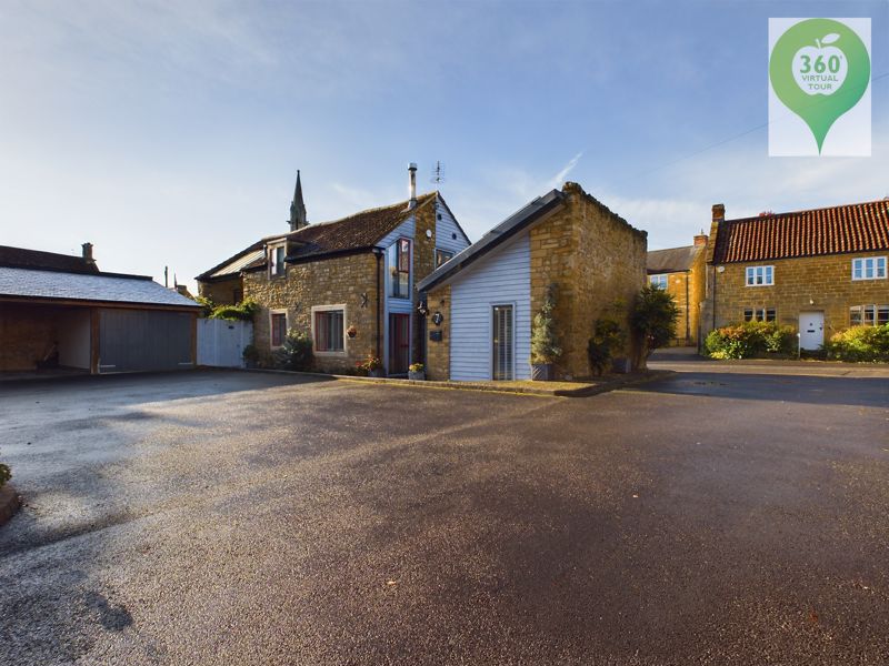 3 bed cottage for sale in 7 Coach Court, North Street, South Petherton  - Property Image 9