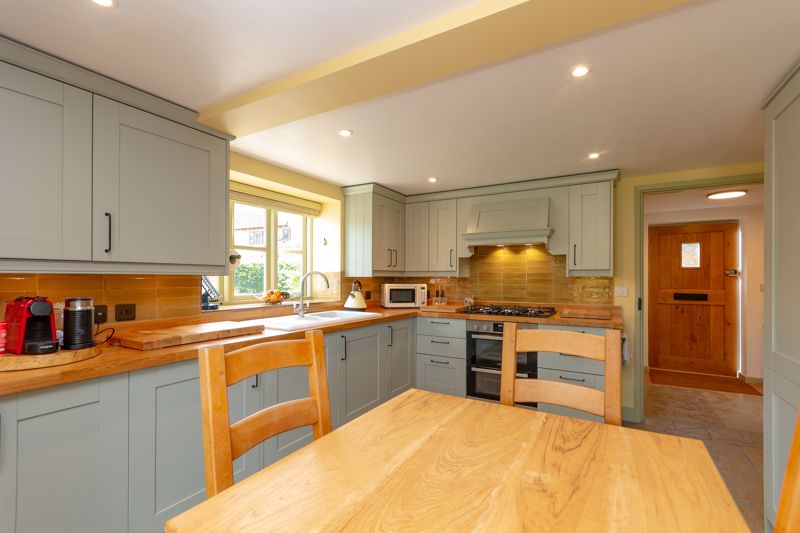 3 bed house for sale in Over Stratton, South Petherton  - Property Image 16