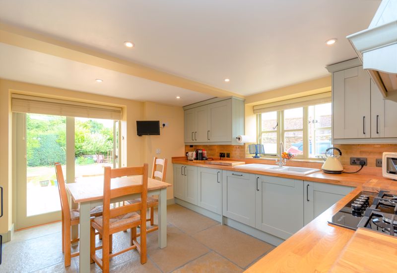 3 bed house for sale in Over Stratton, South Petherton  - Property Image 5