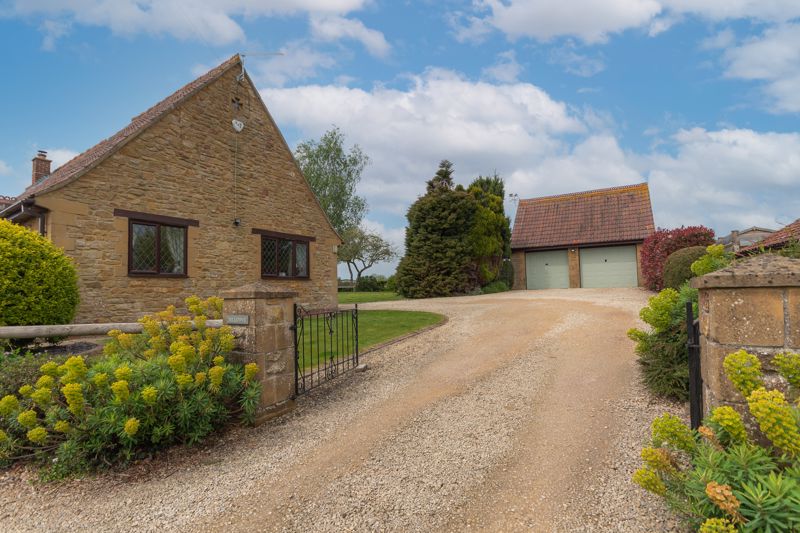 3 bed bungalow for sale in East Lambrook, South Petherton  - Property Image 10