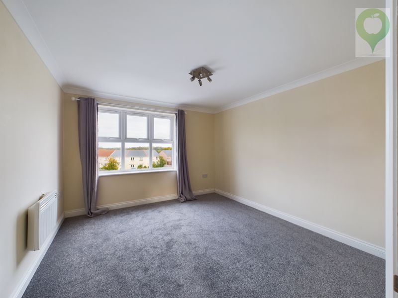 2 bed flat to rent in Crewkerne  - Property Image 8