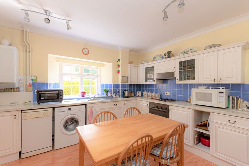 2 bed house for sale in South Petherton  - Property Image 17