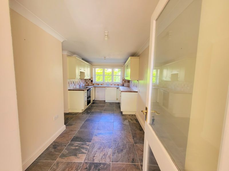 3 bed house to rent in Queen Camel  - Property Image 3