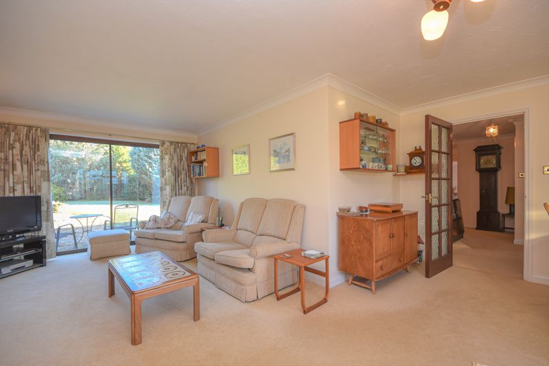 3 bed bungalow for sale in St. Michaels Gardens, South Petherton  - Property Image 9