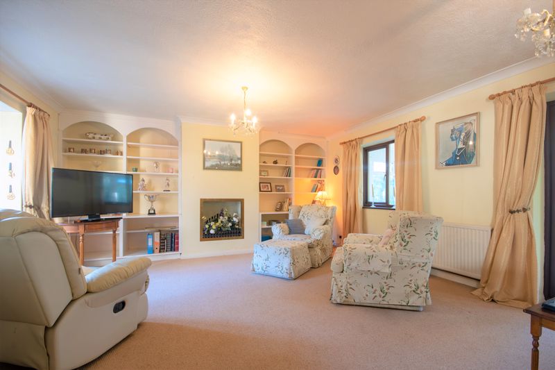 4 bed house for sale in South Petherton  - Property Image 3