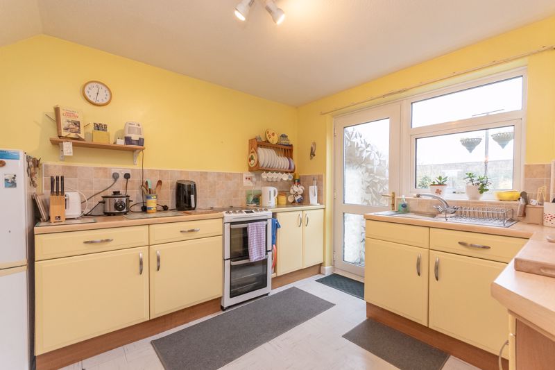 3 bed house for sale in Bower Hinton, Martock  - Property Image 11