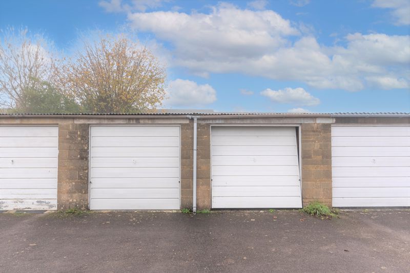 3 bed house for sale in Bower Hinton, Martock  - Property Image 8