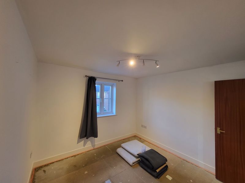 2 bed flat to rent in Martock  - Property Image 6