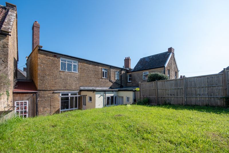 3 bed house for sale in Higher Street, Bower Hinton  - Property Image 16