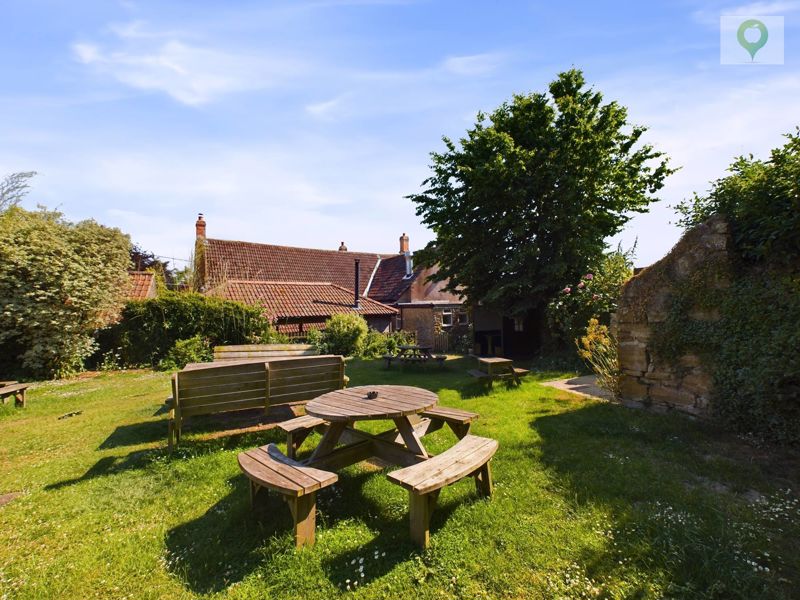 3 bed  for sale in The Kings Head, Church Street, Merriott  - Property Image 7