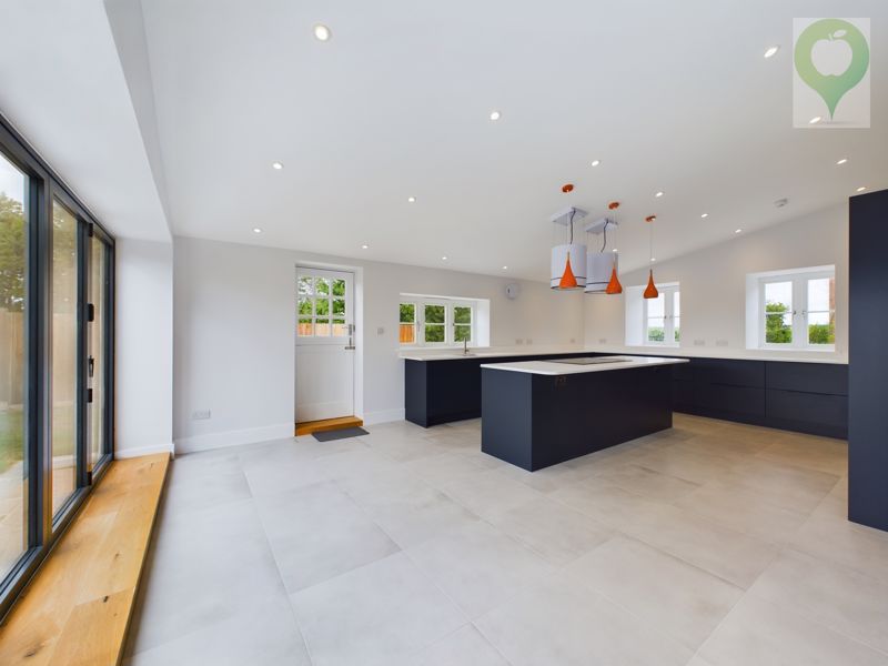3 bed house for sale in Mill House, Merriott Road, Lopen  - Property Image 14