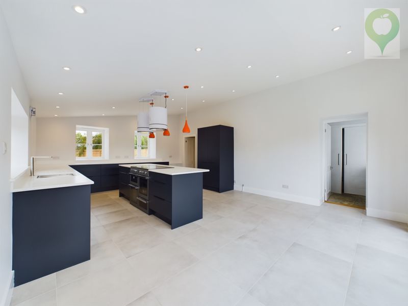 3 bed house for sale in Mill House, Merriott Road, Lopen  - Property Image 15