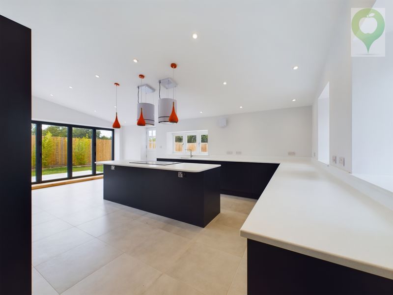 3 bed house for sale in Mill House, Merriott Road, Lopen  - Property Image 5
