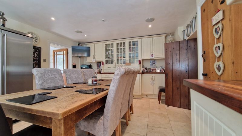 4 bed cottage for sale in 80 North Street, Martock  - Property Image 16