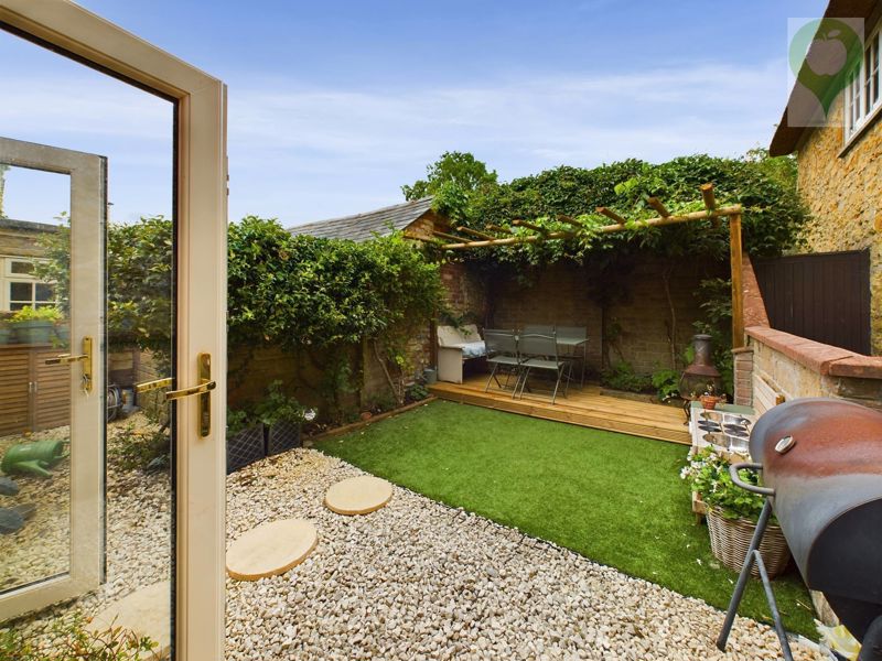 3 bed cottage for sale in 37 High Street, Hinton St. George  - Property Image 6