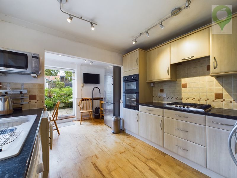 3 bed cottage for sale in Castle Street, Stoke-Sub-Hamdon  - Property Image 4