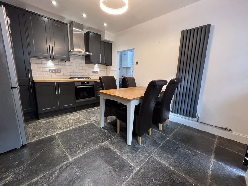 2 bed cottage to rent in Goulds Brook Terrace, Crewkerne  - Property Image 3