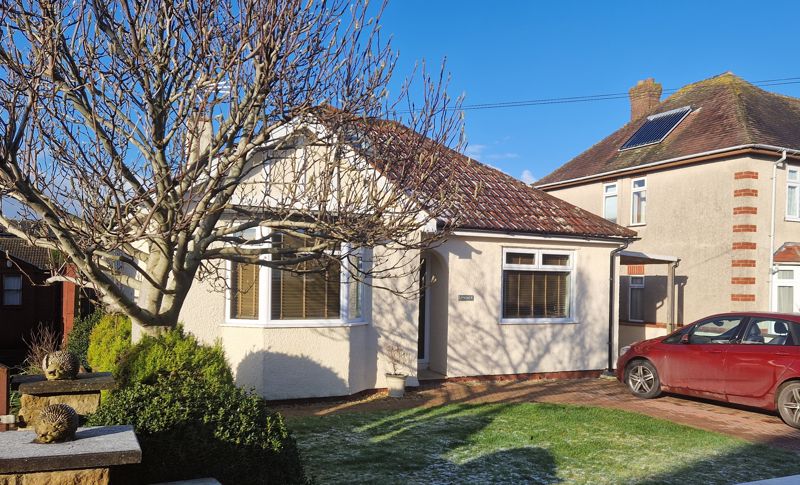 3 bed bungalow for sale in Martock, Somerset, TA12