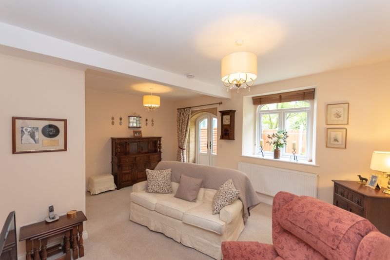 2 bed cottage for sale in North Street, South Petherton  - Property Image 2