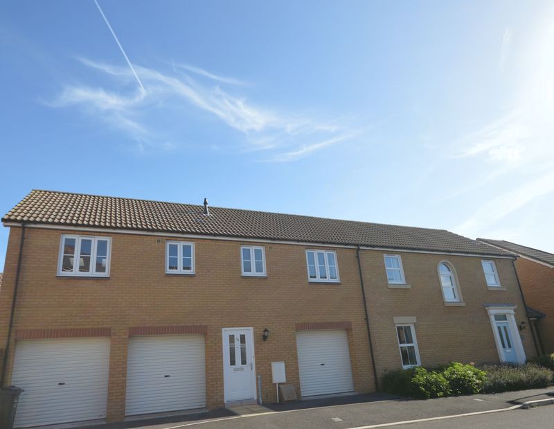 2 bed to rent in Crewkerne, TA18