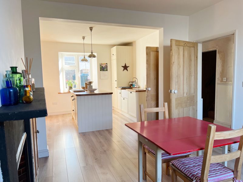 3 bed house for sale in Kingsbury Episcopi  - Property Image 12