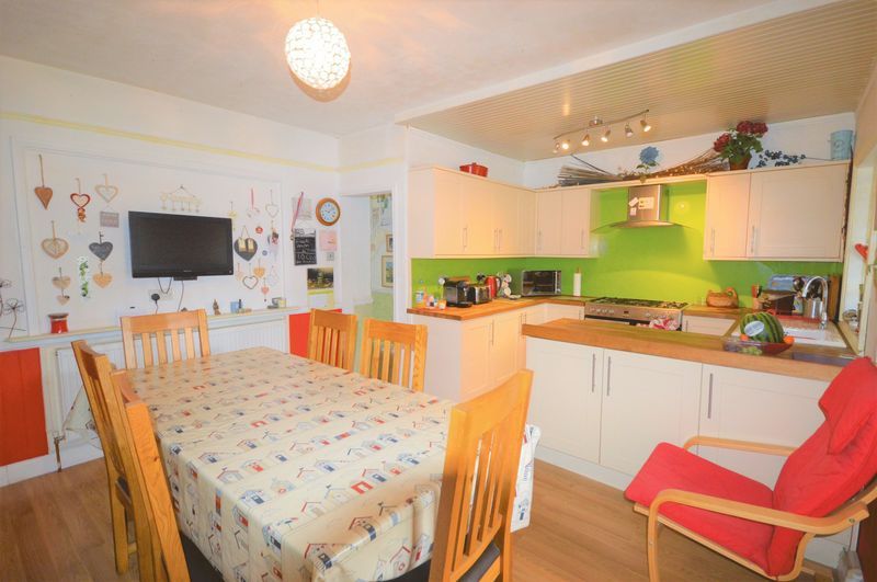3 bed house for sale in Yeovil  - Property Image 10