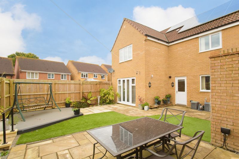 4 bed house for sale in Yeovil (ref 9957225)