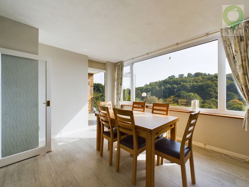 4 bed house for sale in Penn Park House, Penn Hill  - Property Image 4