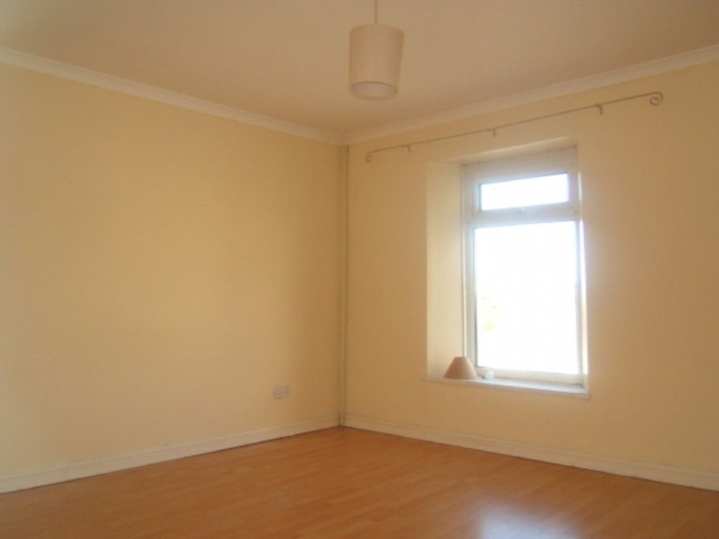 2 bed house to rent in 250 Old Road, Briton Ferry (ref 102664000458)