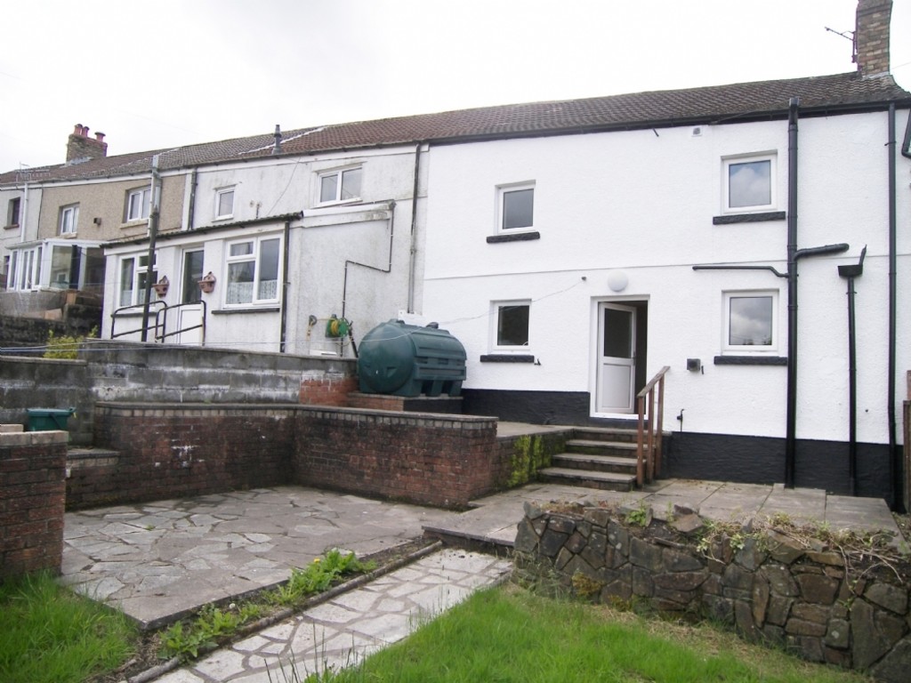 3 bed house to rent in 19 Standert Terrace, Seven Sisters 13