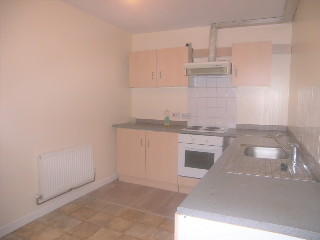 1 bed flat to rent in Hebron Road, Clydach 3