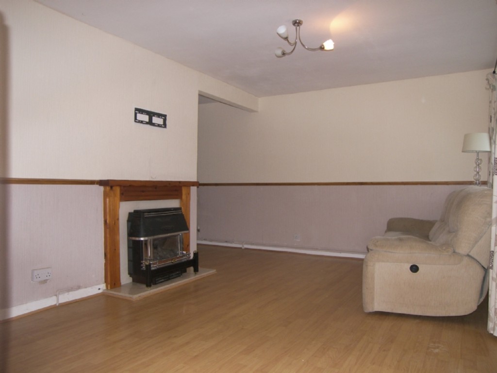 2 bed house to rent in Wheatley Road, Melyn 2