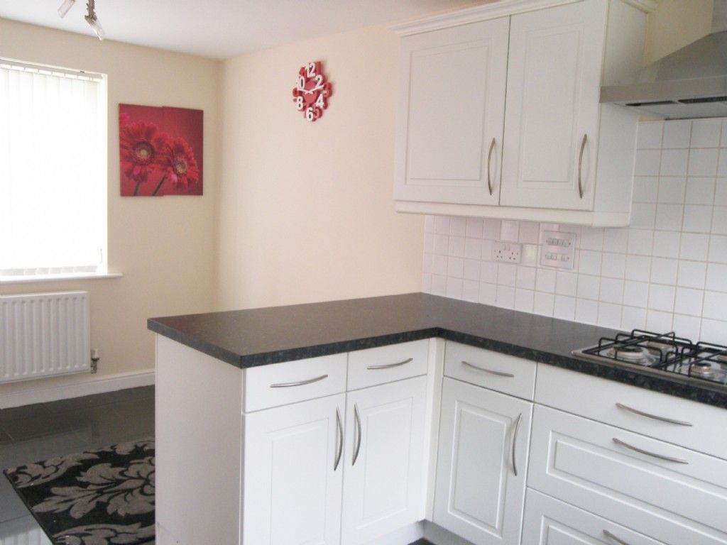 4 bed house to rent in Penrhiwtyn Drive, Neath 5